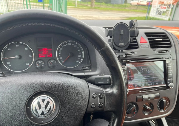 Volkswagen Golf cena 9000 przebieg: 228800, rok produkcji 2005 z Pasłęk małe 191